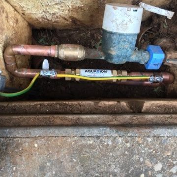 Mise en œuvre d'un traitement écologique anti-calcaire par les plombiers-chauffagistes Génie Fluide