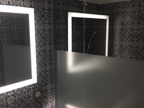 Rénovation complète d'une salle de bain par les plombiers-chauffagistes Génie Fluide