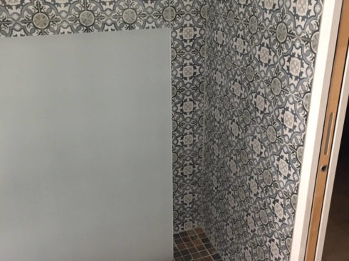 Rénovation complète d'une salle de bain par les plombiers-chauffagistes Génie Fluide